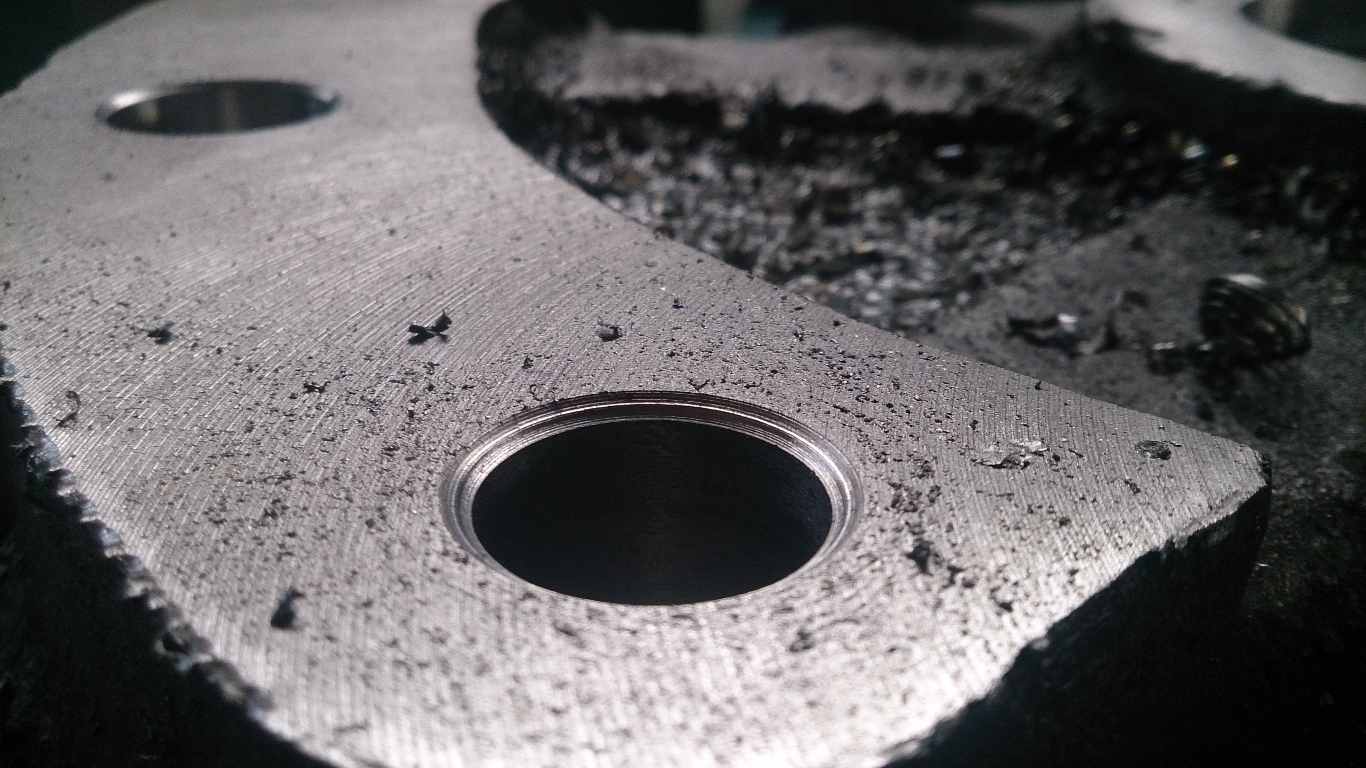 Medium carbon steel contains carbon amounts ranging from 0.25% to 0.60%, which provides a balanced mix of strength, hardness, and ductility.